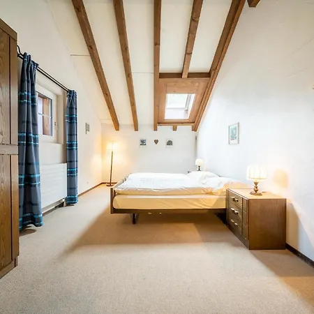 6404 Geraeumige 2,5 Maisonette-wohnung Im Dachgeschoss Mit Balkon Und Blick Auf Den 아파트 *